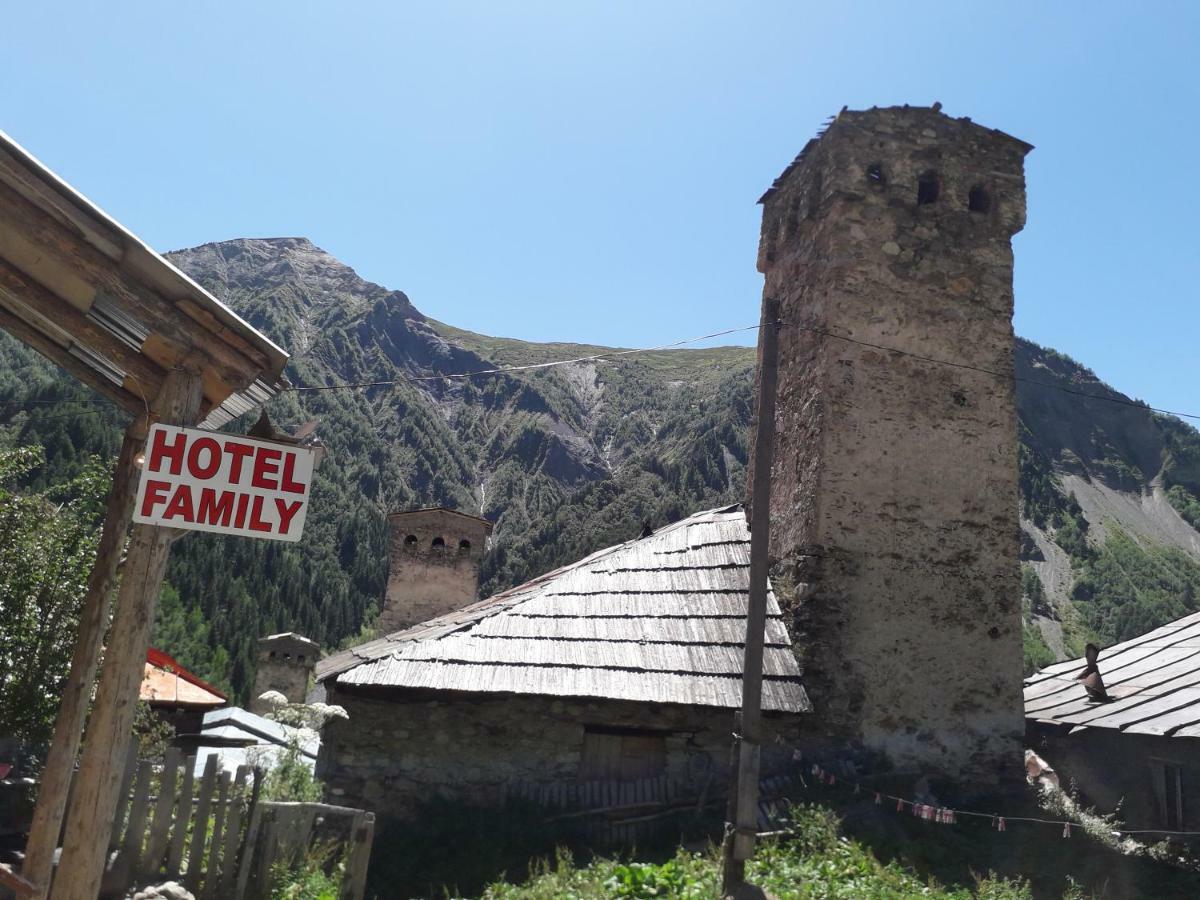 Hotel Family Bachi Adishi Екстер'єр фото