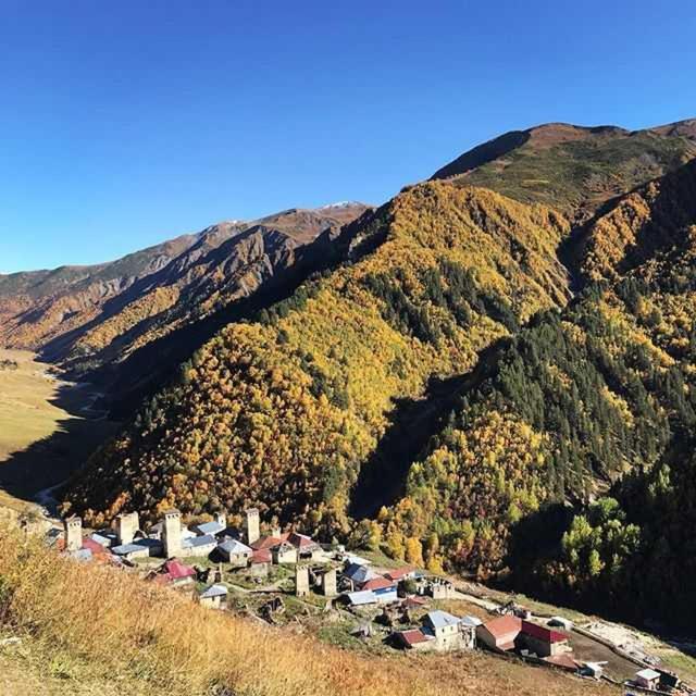 Hotel Family Bachi Adishi Екстер'єр фото